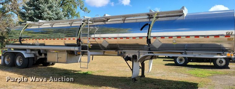 image for item DZ6640 2005 Brenner Tank LLC tank trailer