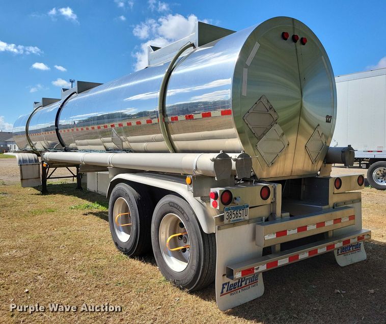image for item DZ6640 2005 Brenner Tank LLC tank trailer