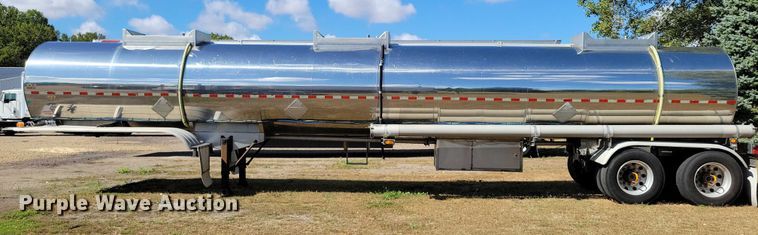 image for item DZ6640 2005 Brenner Tank LLC tank trailer