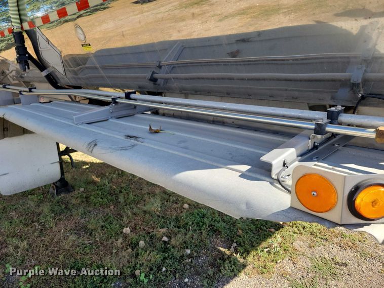 image for item DZ6640 2005 Brenner Tank LLC tank trailer