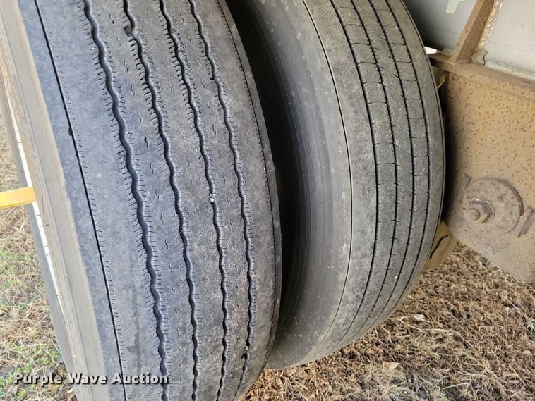 image for item DZ6640 2005 Brenner Tank LLC tank trailer