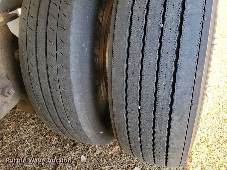 image for item DZ6640 2005 Brenner Tank LLC tank trailer