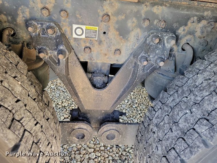 image for item DZ6641 2013 Kenworth  T800 box truck