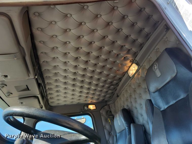 image for item DZ6641 2013 Kenworth  T800 box truck