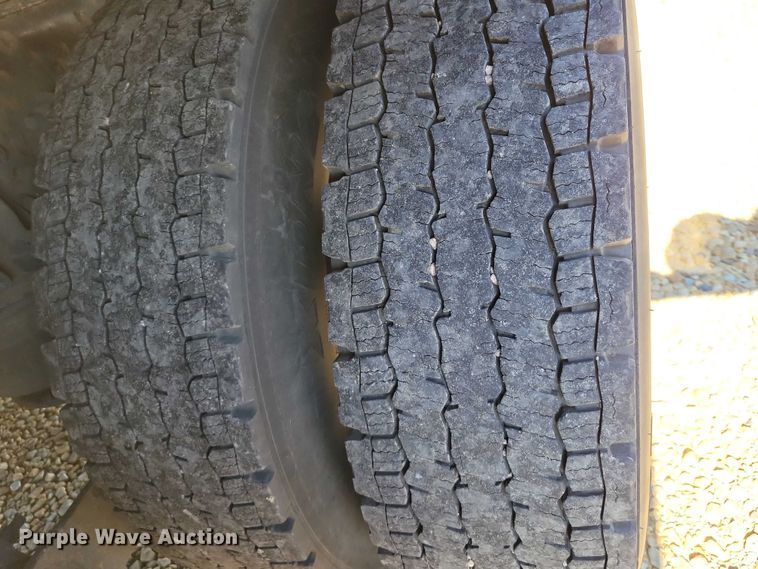 image for item DZ6641 2013 Kenworth  T800 box truck