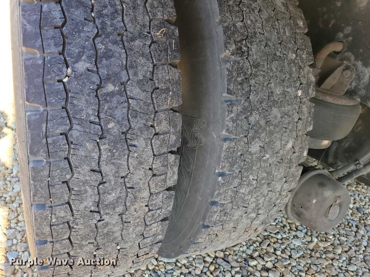 image for item DZ6641 2013 Kenworth  T800 box truck