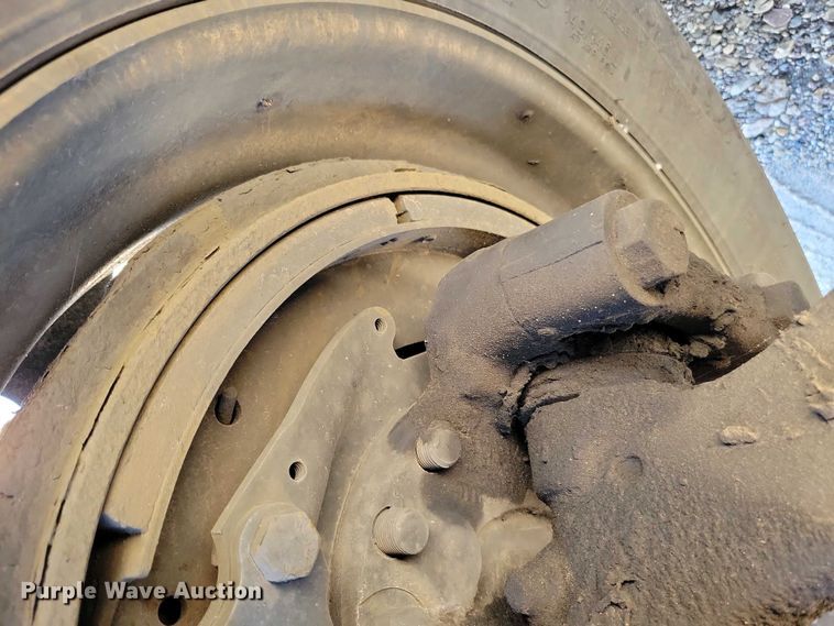 image for item DZ6642 2015 Freightliner  Cascadia semi truck