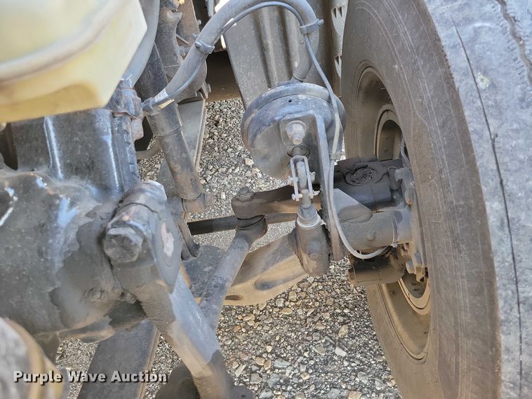 image for item DZ6642 2015 Freightliner  Cascadia semi truck