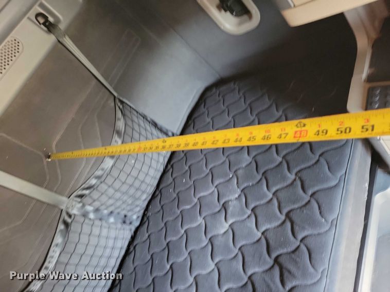 image for item DZ6642 2015 Freightliner  Cascadia semi truck