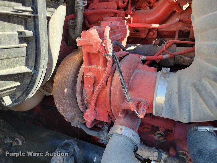 image for item DZ6642 2015 Freightliner  Cascadia semi truck