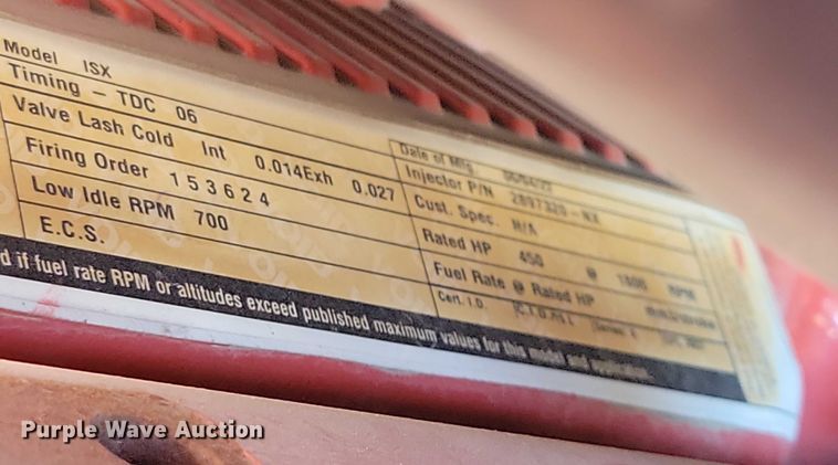 image for item DZ6642 2015 Freightliner  Cascadia semi truck