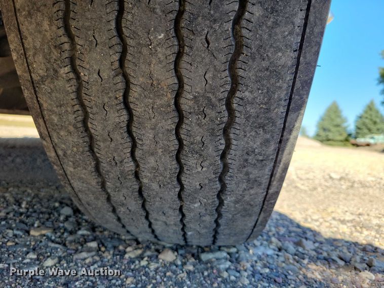 image for item DZ6642 2015 Freightliner  Cascadia semi truck