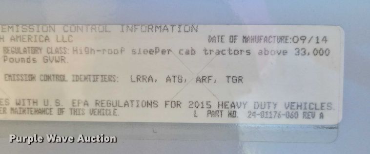 image for item DZ6642 2015 Freightliner  Cascadia semi truck