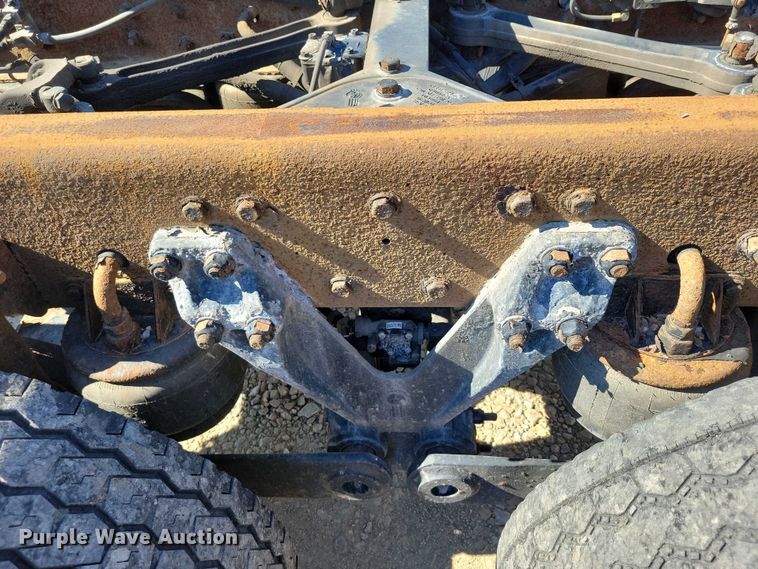 image for item DZ6643 2010 Kenworth  T800 truck cab and chassis