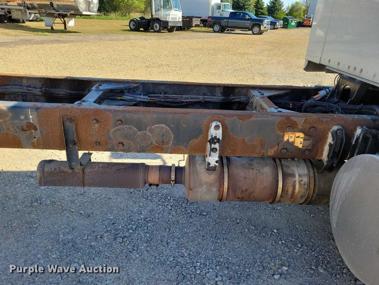 image for item DZ6643 2010 Kenworth  T800 truck cab and chassis