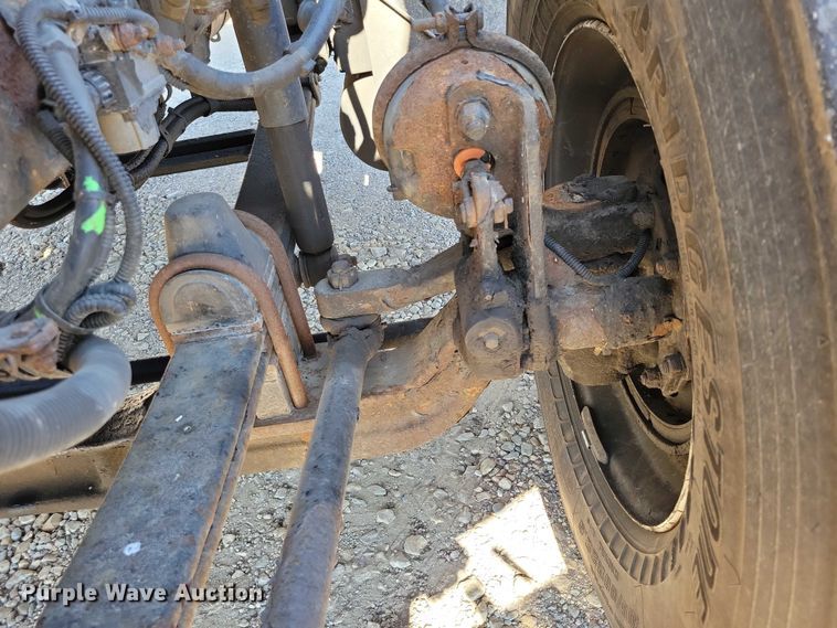 image for item DZ6643 2010 Kenworth  T800 truck cab and chassis