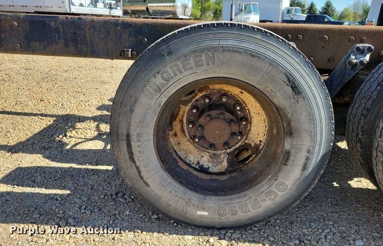 image for item DZ6643 2010 Kenworth  T800 truck cab and chassis