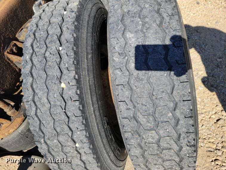 image for item DZ6643 2010 Kenworth  T800 truck cab and chassis