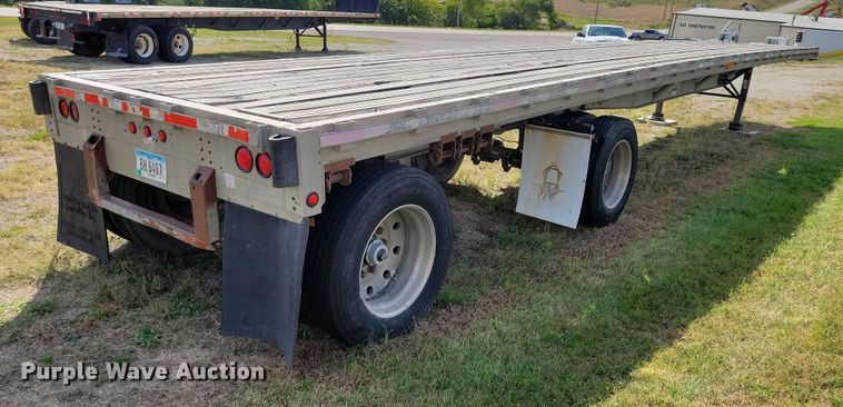 image for item DZ6729 1994 Wilson Roadbrute flatbed trailer