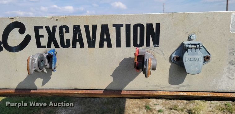 image for item DZ6729 1994 Wilson Roadbrute flatbed trailer