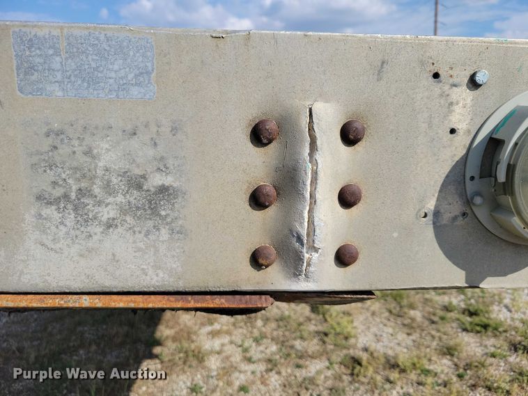 image for item DZ6729 1994 Wilson Roadbrute flatbed trailer