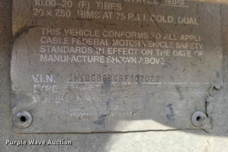 image for item DZ6729 1994 Wilson Roadbrute flatbed trailer