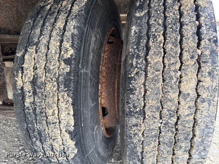 image for item EA1933 2009 Kiefer built Inc 2000 25 PT equipment trailer