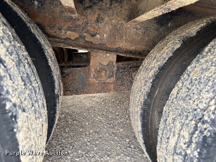 image for item EA1933 2009 Kiefer built Inc 2000 25 PT equipment trailer