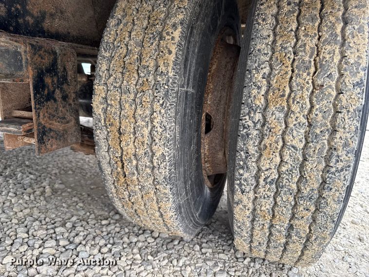 image for item EA1933 2009 Kiefer built Inc 2000 25 PT equipment trailer