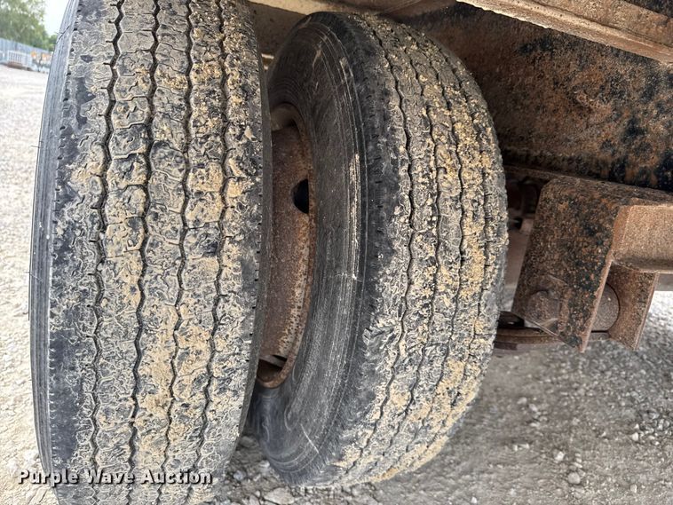 image for item EA1933 2009 Kiefer built Inc 2000 25 PT equipment trailer