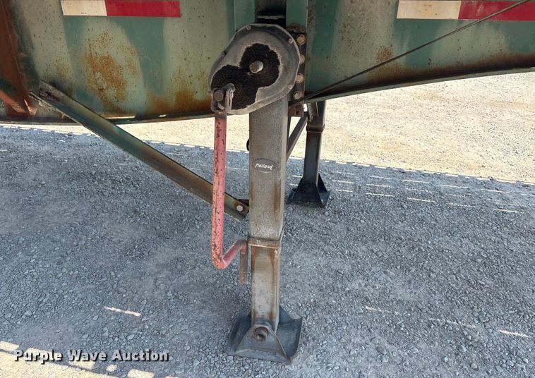 image for item EA7528 1995 Untility FS2CHAE flatbed trailer