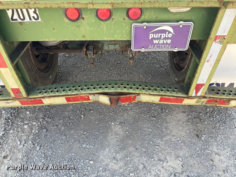 image for item EA7528 1995 Untility FS2CHAE flatbed trailer