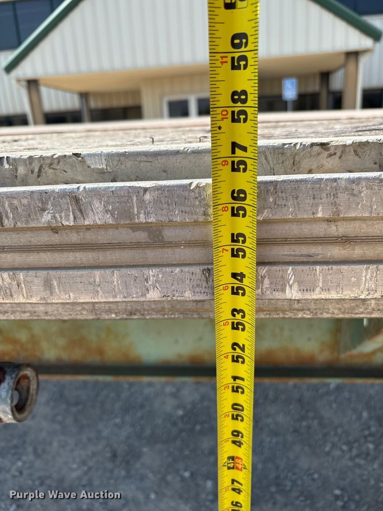 image for item EA7528 1995 Untility FS2CHAE flatbed trailer