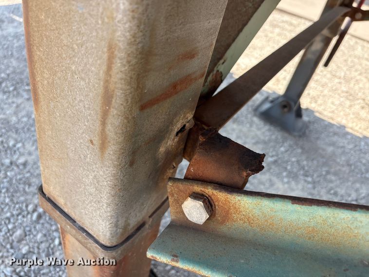 image for item EA7528 1995 Untility FS2CHAE flatbed trailer