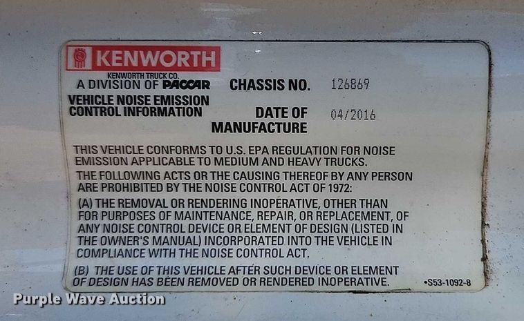 image for item EB8218 2017 Kenworth T680 semi truck