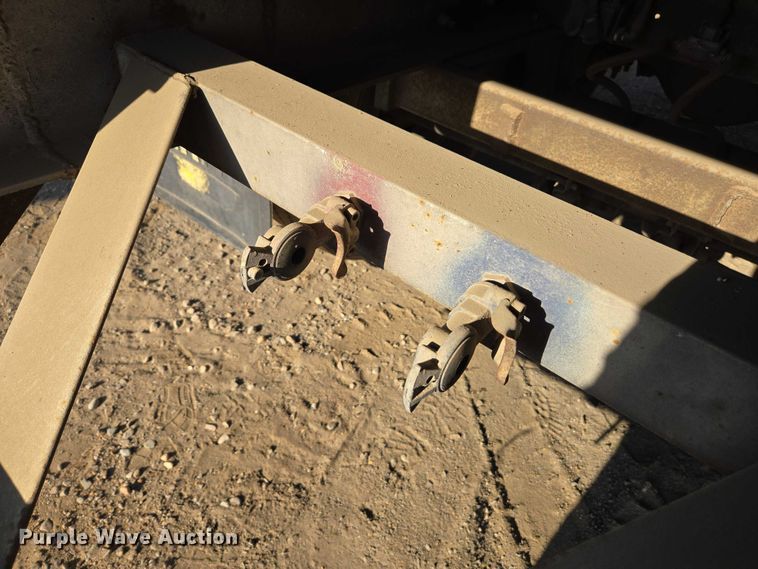 image for item EC1142 1994 Ford LN8000 flatbed truck