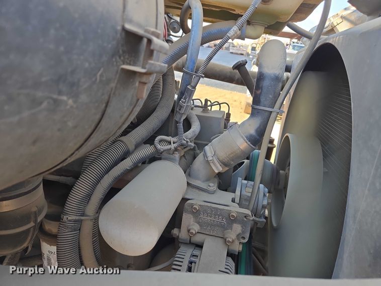 image for item EC1142 1994 Ford LN8000 flatbed truck