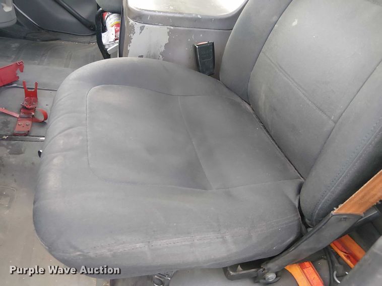 image for item EC1203 2007 Freightliner M2 semi truck