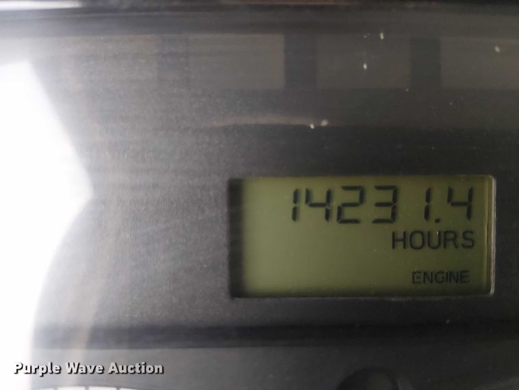 image for item EC1203 2007 Freightliner M2 semi truck