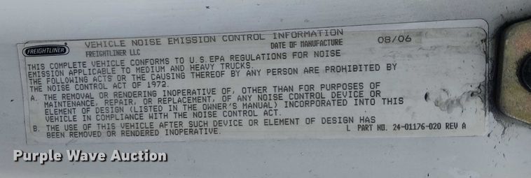 image for item EC1203 2007 Freightliner M2 semi truck