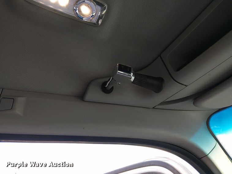 image for item EC1205 2017 Kenworth T680 semi truck