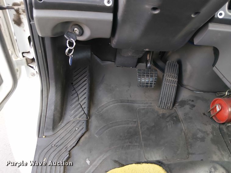 image for item EC1206 2006 Freightliner M2 semi truck