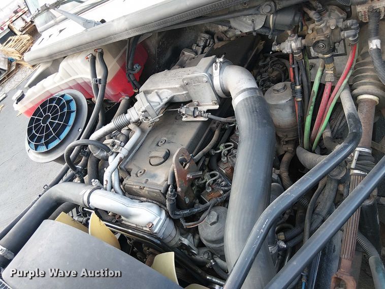 image for item EC1206 2006 Freightliner M2 semi truck