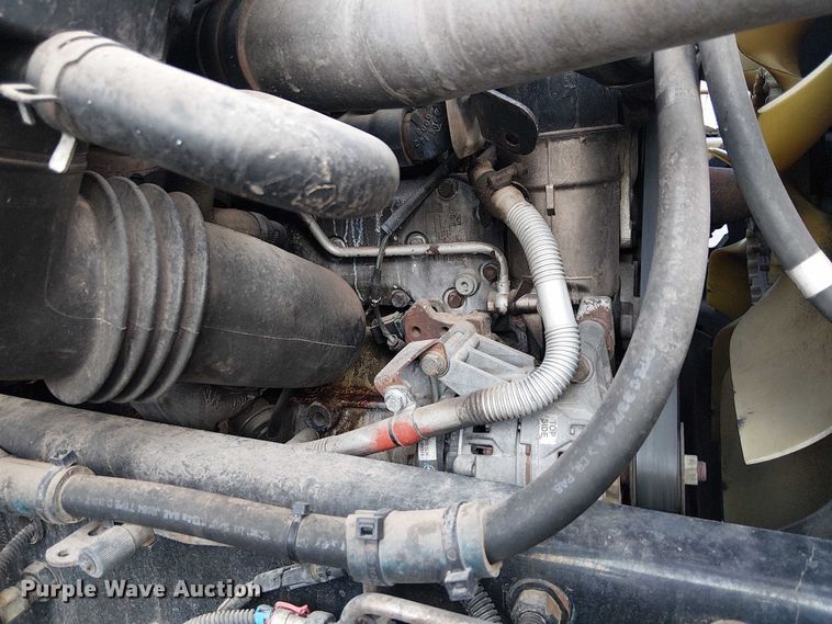 image for item EC1206 2006 Freightliner M2 semi truck