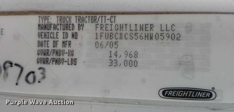 image for item EC1206 2006 Freightliner M2 semi truck