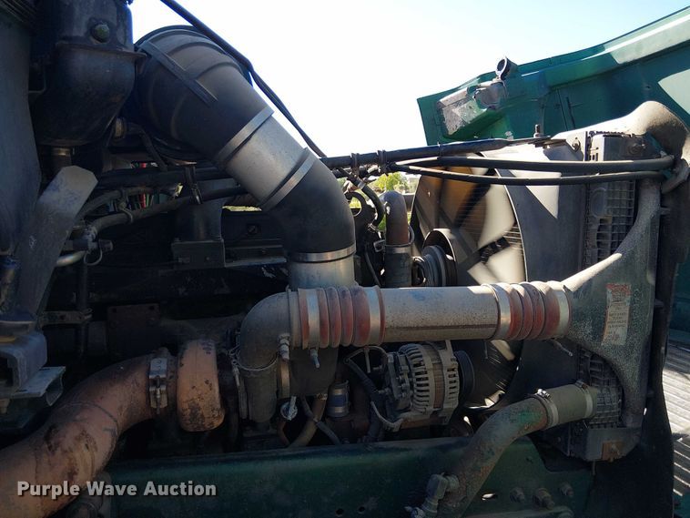 image for item EC1216 1995 Freightliner FLD 112 semi truck