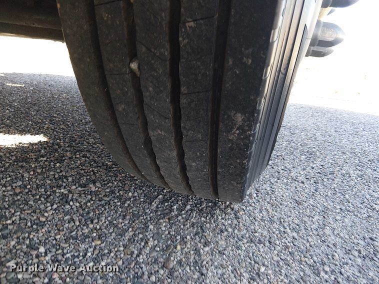 image for item EC1216 1995 Freightliner FLD 112 semi truck