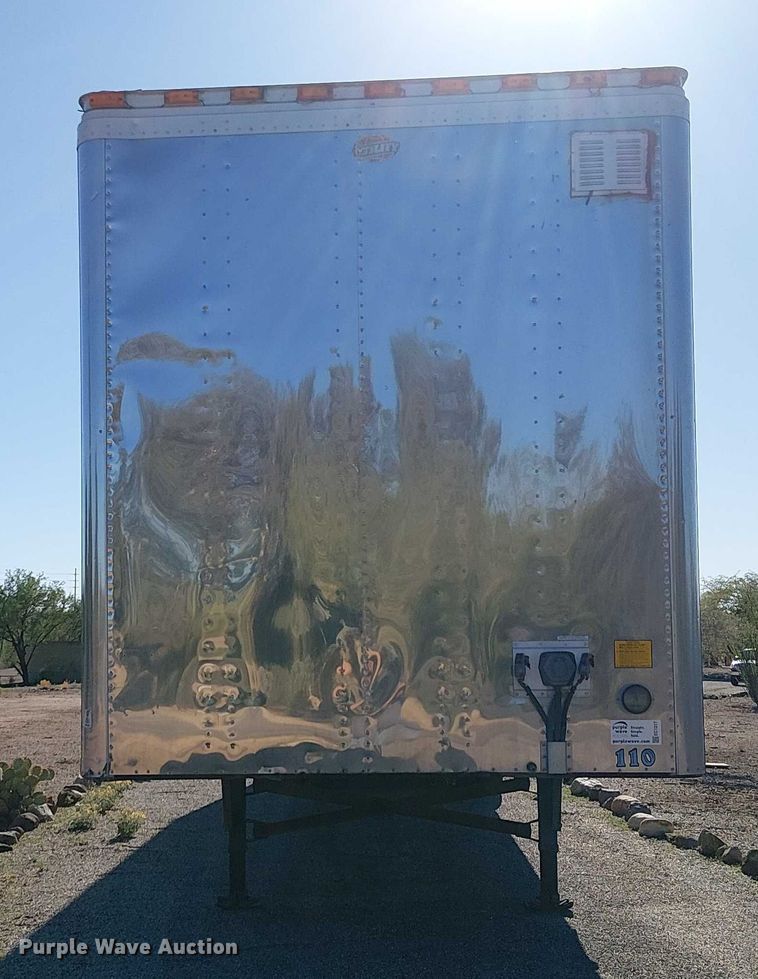 image for item EC1217 2004 Utility Trailer Manufacturer dry van trailer