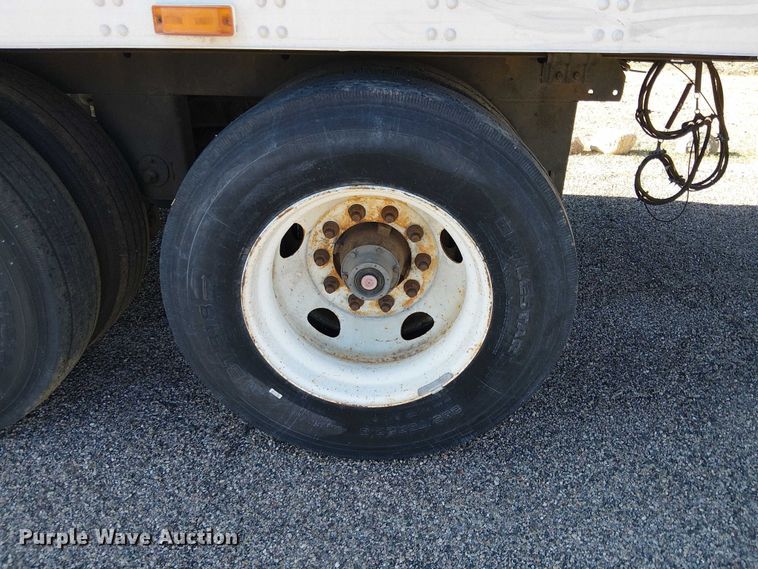 image for item EC1217 2004 Utility Trailer Manufacturer dry van trailer