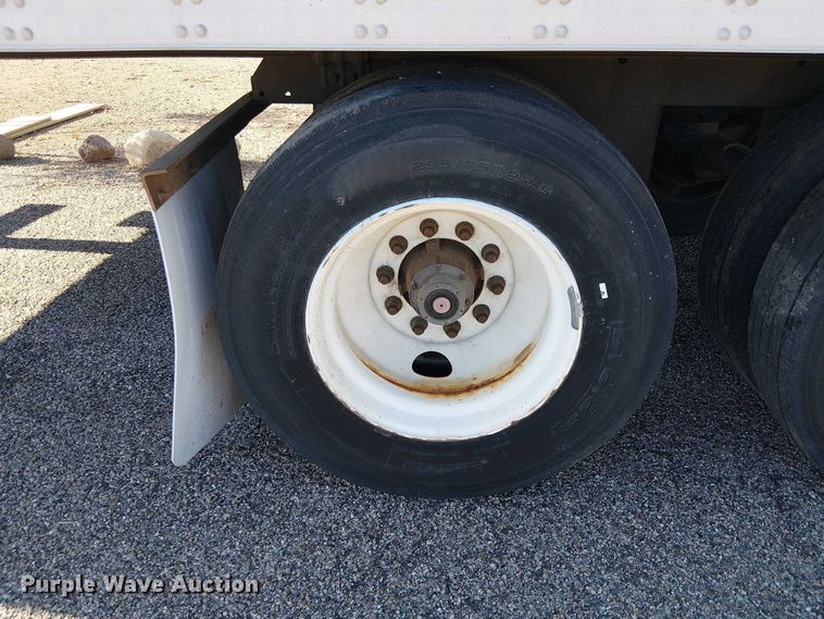 image for item EC1217 2004 Utility Trailer Manufacturer dry van trailer